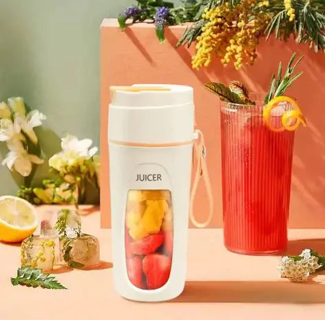 The Go Blender Shaker: Protein and Smoothies on the Go